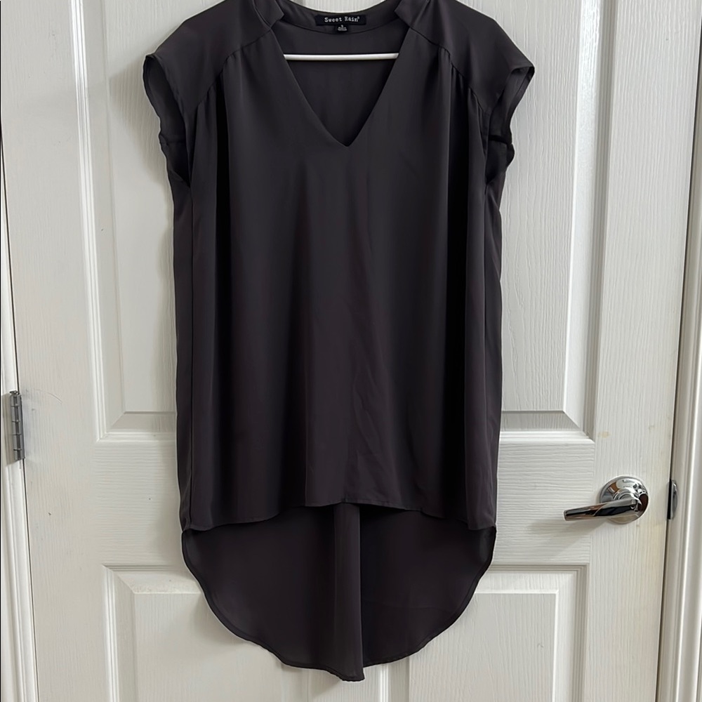 Women’s V-Neck High-Low Blouse